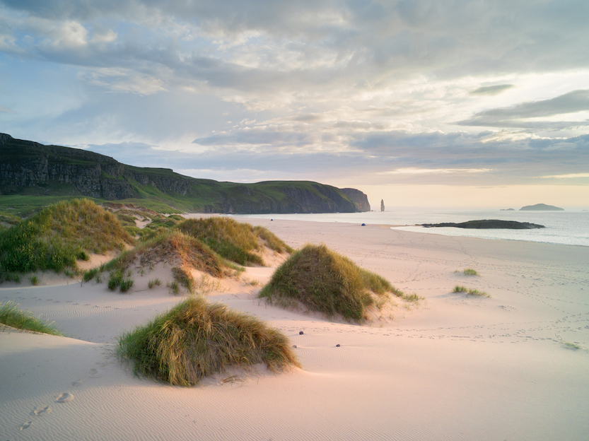 The Wandering Quinn Travel Blog things to do in the Scottish Highlands, Sandwood Bay Beach