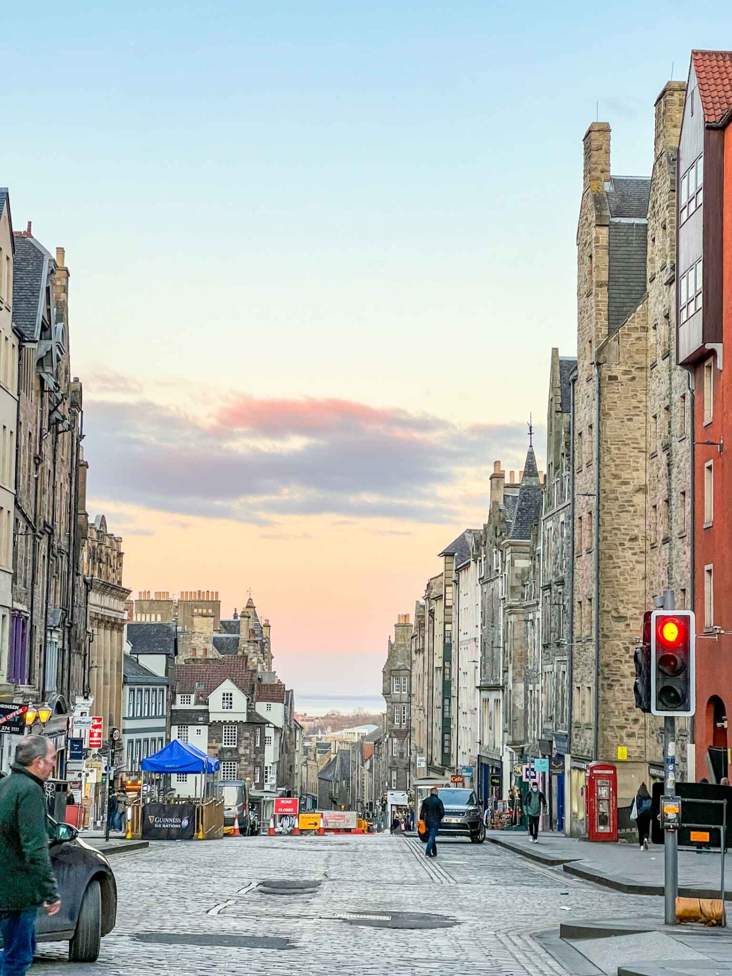 The Wandering Quinn Travel Blog One day in Edinburgh, Edinburgh at sunset