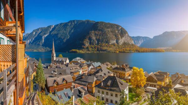 19 BEST Places to Visit in Europe in OCTOBER - Autumn Colours & Warm ...