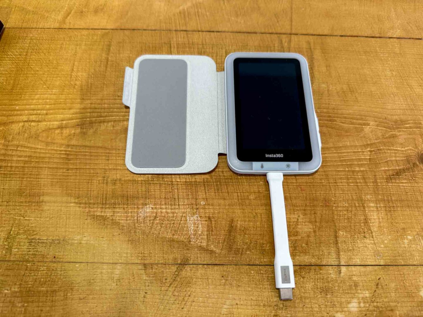 Insta360 snap camera not plugged into phone