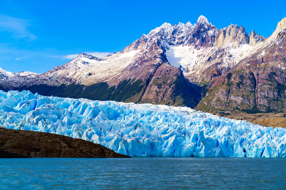 Glacier in Patagonia Chile, best countries to visit in December,
